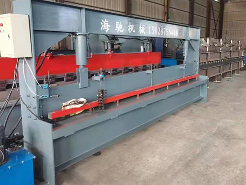 Hydraulic plate shears