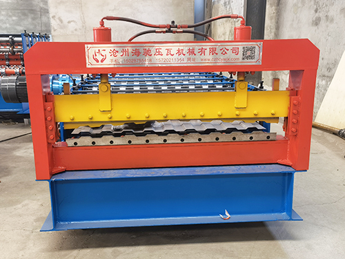 Carriage board machine