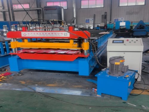 <b>压瓦机在钢结构建筑中的重要性</b>