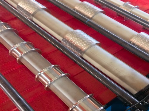 <b>压瓦机的种类与应用</b>